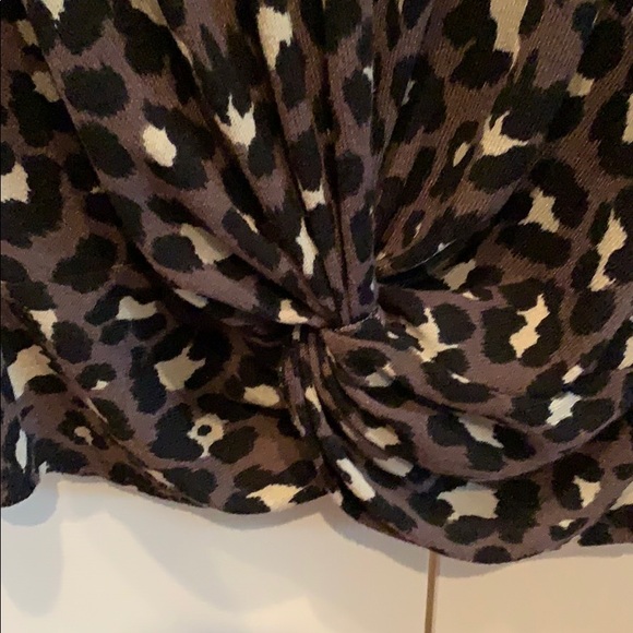 Top - Picture 4 of 6